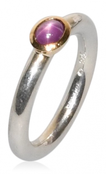 Ring aus Silber, Roségold und Sternrubin